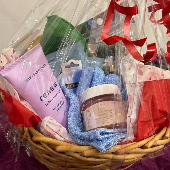 Valentine's Day -Spa & Body Care Gift Basket - Scrub, Jade Roller, Masks & Tools - Picture 4 of 4